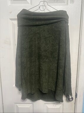 Fold-Over Waist High-Low Knit Skirt in Olive Green